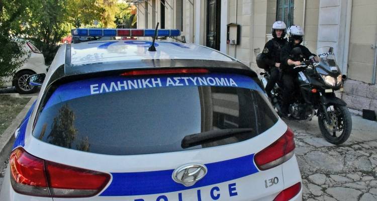 Λάρισα: Δύο αγόρια 14 και 15 ετών σκορπούσαν τον τρόμο σε ανήλικα | Απειλούσαν και λήστευαν χρησιμοποιώντας σουγιά