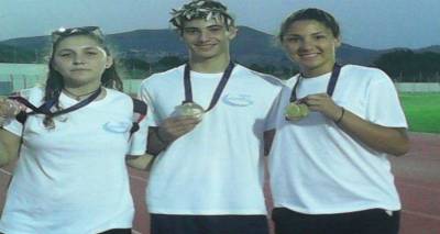 &Lambda;ή&mu;&nu;&omicron;&sigmaf;: &Tau;&omicron; &alpha;&rho;&chi;&alpha;ί&omicron; &pi;έ&nu;&tau;&alpha;&theta;&lambda;&omicron; &laquo;&xi;&alpha;&nu;&alpha;&gamma;ύ&rho;&iota;&sigma;&epsilon;&raquo; &epsilon;&kappa;&epsilon;ί &pi;&omicron;&upsilon; &gamma;&epsilon;&nu;&nu;ή&theta;&eta;&kappa;&epsilon; | &Tau;&epsilon;&lambda;&iota;&kappa;ά &alpha;&pi;&omicron;&tau;&epsilon;&lambda;έ&sigma;&mu;&alpha;&tau;&alpha;