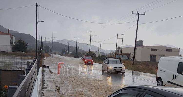 Λήμνος: Προσοχή! Παγίδες λόγω της βροχόπτωσης στο κεντρικό οδικό δίκτυο του νησιού