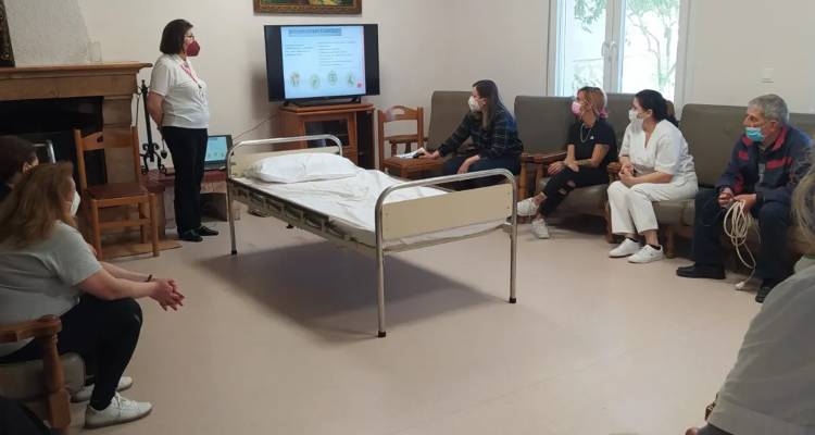 3.500€ στο Γηροκομείο από τους Λημνιούς του Καναδά