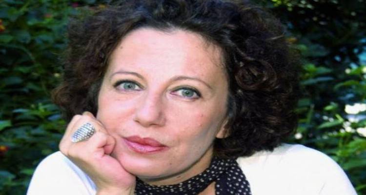 Αντωνέλλη κατά πάντων για τον Προϋπολογισμό της Περιφέρειας