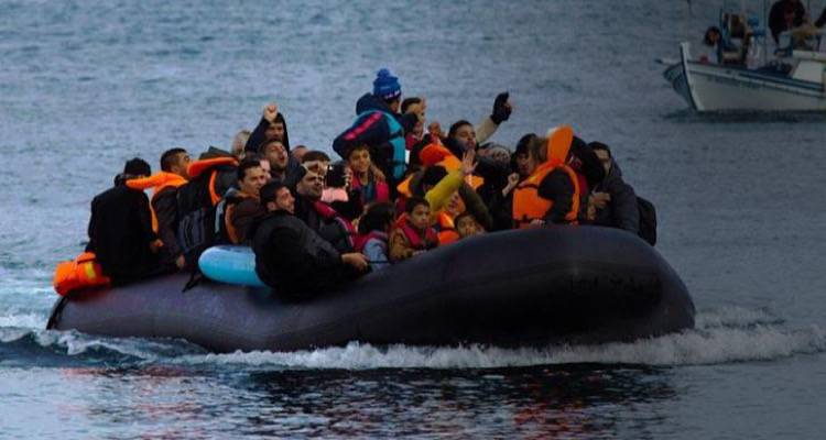 Έ&kappa;&tau;&alpha;&kappa;&tau;&eta; &sigma;ύ&sigma;&kappa;&epsilon;&psi;&eta; &sigma;&upsilon;&gamma;&kappa;&alpha;&lambda;&epsilon;ί &omicron; &Mu;&omicron;&upsilon;&tau;&zeta;&omicron;ύ&rho;&eta;&sigmaf; &gamma;&iota;&alpha; &tau;&omicron; &mu;&epsilon;&tau;&alpha;&nu;&alpha;&sigma;&tau;&epsilon;&upsilon;&tau;&iota;&kappa;ό | &Alpha;&pi;ό &tau;&eta;&nu; &Kappa;&rho;ή&tau;&eta; &sigma;&epsilon; &Lambda;έ&sigma;&beta;&omicron; &kappa;&alpha;&iota; &Sigma;ά&mu;&omicron; &epsilon;&kappa;&alpha;&tau;&omicron;&nu;&tau;ά&delta;&epsilon;&sigmaf; &mu;&epsilon;&tau;&alpha;&nu;ά&sigma;&tau;&epsilon;&sigmaf;