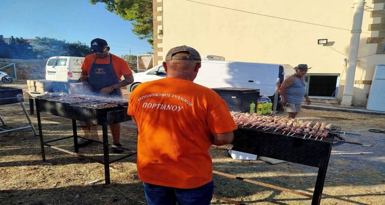 &Sigma;&tau;&iota;&sigmaf; 21:00 &tau;&omicron; &pi;&alpha;&nu;&eta;&gamma;ύ&rho;&iota; &Mu;&epsilon;&tau;&alpha;&mu;&omicron;&rho;&phi;ώ&sigma;&epsilon;&omega;&sigmaf; &tau;&omicron;&upsilon; &Sigma;&omega;&tau;ή&rho;&omicron;&sigmaf; &sigma;&tau;&omicron; &Pi;&omicron;&rho;&tau;&iota;&alpha;&nu;&omicron;ύ &mu;&epsilon; &zeta;&omega;&nu;&tau;&alpha;&nu;ή &mu;&omicron;&upsilon;&sigma;&iota;&kappa;ή