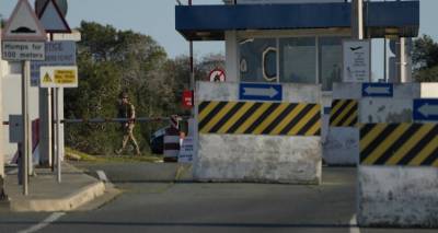 &Kappa;ύ&pi;&rho;&omicron;&sigmaf;: &Sigma;&upsilon;&nu;&alpha;&gamma;&epsilon;&rho;&mu;ό&sigmaf; &sigma;&tau;&omicron; &Alpha;&kappa;&rho;&omega;&tau;ή&rho;&iota; -Έ&sigma;&tau;&epsilon;&iota;&lambda;&alpha;&nu; &mu;ή&nu;&upsilon;&mu;&alpha; &sigma;&tau;&omicron;&upsilon;&sigmaf; &kappa;&alpha;&tau;&omicron;ί&kappa;&omicron;&upsilon;&sigmaf; &nu;&alpha; &mu;&epsilon;ί&nu;&omicron;&upsilon;&nu; &sigma;&tau;&alpha; &sigma;&pi;ί&tau;&iota;&alpha; &tau;&omicron;&upsilon;&sigmaf;, ή&rho;&theta;&epsilon; &mu;&epsilon;&tau;ά &alpha;&pi;ό 5 &lambda;&epsilon;&pi;&tau;ά