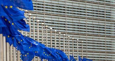 &Kappa;&omicron;&mu;&iota;&sigma;&iota;ό&nu;: &Mu;&nu;&eta;&mu;&omicron;&nu;&iota;&alpha;&kappa;ή &delta;έ&sigma;&mu;&epsilon;&upsilon;&sigma;&eta; &eta; &epsilon;&pi;έ&nu;&delta;&upsilon;&sigma;&eta; &tau;&omicron;&upsilon; &Epsilon;&lambda;&lambda;&eta;&nu;&iota;&kappa;&omicron;ύ -&Epsilon;&xi;&epsilon;&tau;ά&zeta;&omicron;&upsilon;&mu;&epsilon; &tau;&eta;&nu; &alpha;&pi;ό&phi;&alpha;&sigma;&eta; &tau;&omicron;&upsilon; &Kappa;&Alpha;&Sigma;