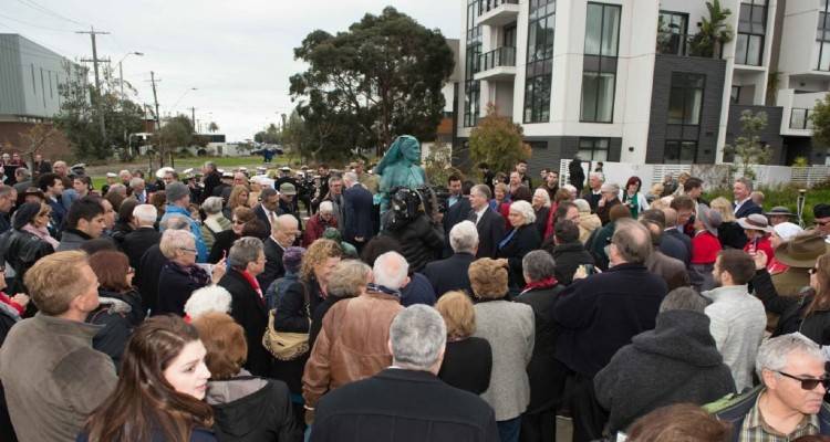 Από τα αποκαλυπτήρια του μνημείου για το ANZAC στην Πλατεία Λήμνου, στο Albert Park της Μελβούρνης, τον Αύγουστο του 2015. Φώτο: Anthony Leong.