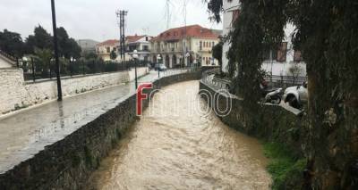 &Lambda;ή&mu;&nu;&omicron;&sigmaf;: &laquo;&Phi;&omicron;ύ&sigma;&kappa;&omega;&sigma;&epsilon;&raquo; &tau;&omicron; &pi;&omicron;&tau;ά&mu;&iota; &sigma;&tau;&eta; &Mu;ύ&rho;&iota;&nu;&alpha; &alpha;&pi;ό &tau;&iota;&sigmaf; &iota;&sigma;&chi;&upsilon;&rho;έ&sigmaf; &kappa;&alpha;&tau;&alpha;&iota;&gamma;ί&delta;&epsilon;&sigmaf; | &Pi;&lambda;&eta;&mu;&mu;ύ&rho;&iota;&sigma;&alpha;&nu; &delta;&rho;ό&mu;&omicron;&iota; (photos &amp; video)