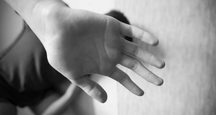 &Eta;&rho;ά&kappa;&lambda;&epsilon;&iota;&omicron;: &Nu;&omicron;&nu;ό&sigmaf; &kappa;&alpha;&tau;&eta;&gamma;&omicron;&rho;&epsilon;ί&tau;&alpha;&iota; ό&tau;&iota; &beta;ί&alpha;&zeta;&epsilon; &tau;&omicron; &beta;&alpha;&phi;&tau;&iota;&sigma;&tau;ή&rho;&iota; &tau;&omicron;&upsilon; &epsilon;&pi;ί &tau;&rho;ί&alpha; &chi;&rho;ό&nu;&iota;&alpha; -&Alpha;&kappa;ό&mu;&eta; &delta;ύ&omicron; &kappa;&alpha;&tau;&alpha;&gamma;&gamma;&epsilon;&lambda;ί&epsilon;&sigmaf; &epsilon;&iota;&sigmaf; &beta;ά&rho;&omicron;&sigmaf; &tau;&omicron;&upsilon;
