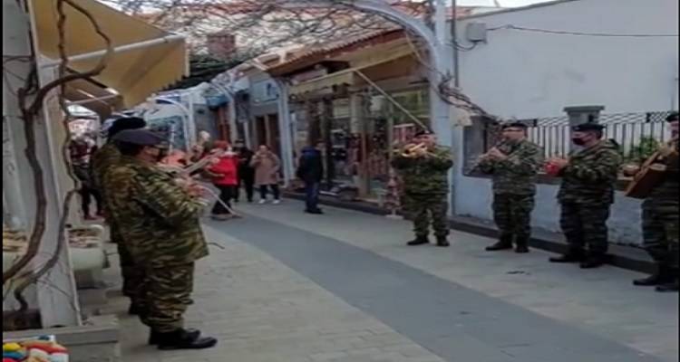 Μύρινα: Τα «έψαλε» η μπάντα της 88ΣΔΙ!