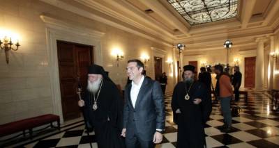 &Mu;&alpha;ύ&rho;&epsilon;&sigmaf; &sigma;&kappa;&iota;έ&sigmaf; &sigma;&tau;&eta; &sigma;&upsilon;&mu;&phi;&omega;&nu;ί&alpha; &Tau;&sigma;ί&pi;&rho;&alpha;-&Iota;&epsilon;&rho;ώ&nu;&upsilon;&mu;&omicron;&upsilon;: &Xi;&epsilon;&sigma;&eta;&kappa;ώ&nu;&epsilon;&tau;&alpha;&iota; &omicron; &kappa;&lambda;ή&rho;&omicron;&sigmaf;, &alpha;&pi;ά&tau;&eta; &mu;&epsilon; &tau;&iota;&sigmaf; &pi;&rho;&omicron;&sigma;&lambda;ή&psi;&epsilon;&iota;&sigmaf;