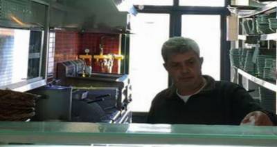 Έ&phi;&upsilon;&gamma;&epsilon; &alpha;&pi;ό &tau;&eta; &zeta;&omega;ή &omicron; &Mu;&pi;ά&mu;&pi;&eta;&sigmaf; &Gamma;&iota;&alpha;&nu;&nu;ά&kappa;&alpha;&rho;&omicron;&sigmaf;