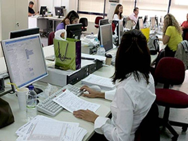 Ποια μέτρα απέρριψε η τρόικα - Επιμένει σε απολύσεις στο δημόσιο