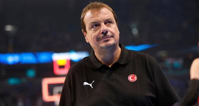 Ο Ερντογάν τηλεφώνησε στον Αταμάν για να τον συγχαρεί για τη νίκη επί της Ελλάδας