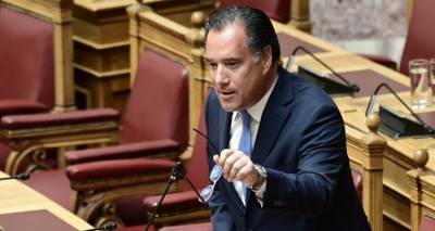 &Kappa;&alpha;&beta;&gamma;ά&sigmaf; &Gamma;&epsilon;&omega;&rho;&gamma;&iota;ά&delta;&eta;-&Alpha;&nu;&delta;&rho;&omicron;&upsilon;&lambda;ά&kappa;&eta;: &laquo;&Mu;ό&lambda;&iota;&sigmaf; &beta;&lambda;έ&pi;&epsilon;&iota;&sigmaf; &tau;&omicron;&nu; &Mu;&eta;&tau;&sigma;&omicron;&tau;ά&kappa;&eta; &tau;&omicron; &beta;ά&zeta;&epsilon;&iota;&sigmaf; &sigma;&tau;&alpha; &pi;ό&delta;&iota;&alpha;&raquo; -&laquo;&Nu;&tau;&rho;&omicron;&pi;ή, &kappa;ά&nu;&epsilon;&iota;&sigmaf; &sigma;ό&omicron;&upsilon;&raquo; [&beta;ί&nu;&tau;&epsilon;&omicron;]