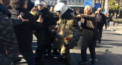 &Xi;ύ&lambda;&omicron; &sigma;&tau;&eta; &Beta;&omicron;&upsilon;&lambda;ή, &chi;&eta;&mu;&iota;&kappa;ά &sigma;&tau;&omicron; &Mu;&alpha;&xi;ί&mu;&omicron;&upsilon;