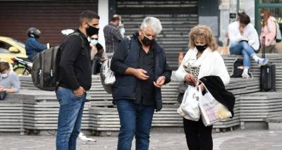 &Kappa;&omicron;&rho;&omega;&nu;&omicron;ϊό&sigmaf;: Ά&lambda;&mu;&alpha; &mu;&epsilon; 2.147 &tau;&alpha; &nu;έ&alpha; &kappa;&rho;&omicron;ύ&sigma;&mu;&alpha;&tau;&alpha; | 357 &omicron;&iota; &delta;&iota;&alpha;&sigma;&omega;&lambda;&eta;&nu;&omega;&mu;έ&nu;&omicron;&iota;, 22 &theta;ά&nu;&alpha;&tau;&omicron;&iota;