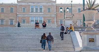 &Kappa;&omicron;&rho;&omega;&nu;&omicron;ϊό&sigmaf;: &Sigma;&tau;&alpha; 6.950 &tau;&alpha; &nu;έ&alpha; &kappa;&rho;&omicron;ύ&sigma;&mu;&alpha;&tau;&alpha;, 72 &theta;ά&nu;&alpha;&tau;&omicron;&iota;, 551 &delta;&iota;&alpha;&sigma;&omega;&lambda;&eta;&nu;&omega;&mu;έ&nu;&omicron;&iota;