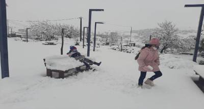 &Lambda;ή&mu;&nu;&omicron;&sigmaf;: &Pi;&rho;&omicron;&sigmaf; &kappa;&lambda;&epsilon;ί&sigma;&iota;&mu;&omicron; &tau;&alpha; &sigma;&chi;&omicron;&lambda;&epsilon;ί&alpha;