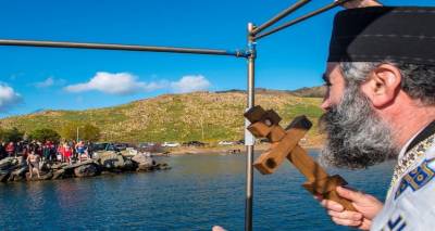 &Theta;&epsilon;&omicron;&phi;ά&nu;&iota;&alpha; &sigma;&tau;&omicron;&nu; &Kappa;&omicron;&nu;&tau;&iota;ά (photos)