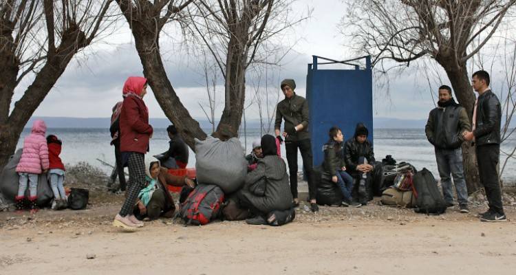 Λέσβος: Μέλη ΜΚΟ συμμετείχαν σε κύκλωμα διακίνησης μεταναστών | Πώς τους εντόπισαν ΕΛ.ΑΣ. και ΕΥΠ