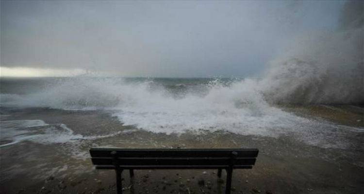 Ισχυροί Νότιοι άνεμοι και έντονες βροχοπτώσεις | Έκτακτο δελτίο επιδείνωσης καιρού