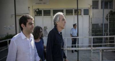 &Sigma;&tau;&iota;&sigmaf; &alpha;&gamma;&rho;&omicron;&tau;&iota;&kappa;έ&sigmaf; &phi;&upsilon;&lambda;&alpha;&kappa;έ&sigmaf; &Beta;ό&lambda;&omicron;&upsilon;  &mu;&epsilon;&tau;&alpha;&phi;έ&rho;&theta;&eta;&kappa;&epsilon; &omicron; &Kappa;&omicron;&upsilon;&phi;&omicron;&nu;&tau;ί&nu;&alpha;&sigmaf;