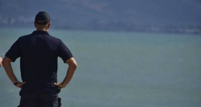 &Lambda;ή&mu;&nu;&omicron;&sigmaf;: &Tau;&omicron; &delta;έ&mu;&alpha; &pi;&epsilon;&rho;&iota;&epsilon;ί&chi;&epsilon; 2 &kappa;&iota;&lambda;ά &kappa;ά&nu;&nu;&alpha;&beta;&eta; (photo)