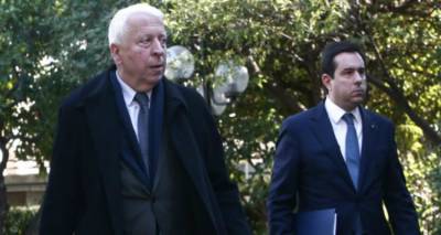 &Mu;&omicron;&upsilon;&tau;&zeta;&omicron;ύ&rho;&eta;&sigmaf;: &laquo;&Epsilon;&lambda;&pi;ί&zeta;&omicron;&upsilon;&mu;&epsilon; &eta; &kappa;&upsilon;&beta;έ&rho;&nu;&eta;&sigma;&eta; &nu;&alpha; &alpha;&nu;&tau;&iota;&lambda;&eta;&phi;&theta;&epsilon;ί &tau;&eta;&nu; &pi;&rho;&alpha;&gamma;&mu;&alpha;&tau;&iota;&kappa;ό&tau;&eta;&tau;&alpha;&raquo; | &laquo;&Pi;&rho;&omicron;&tau;&epsilon;&rho;&alpha;&iota;ό&tau;&eta;&tau;&alpha; &eta; &alpha;&pi;&omicron;&sigma;&upsilon;&mu;&phi;ό&rho;&eta;&sigma;&eta;&raquo;