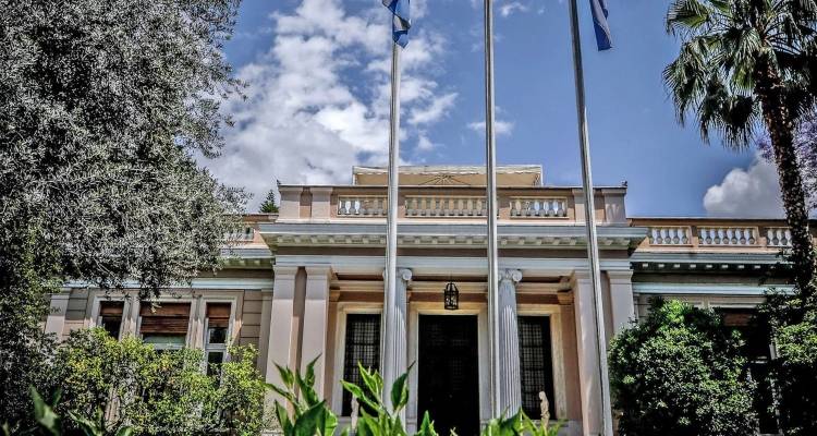 &Sigma;&tau;&omicron; &Upsilon;&pi;&omicron;&delta;&omicron;&mu;ώ&nu; &sigma;ή&mu;&epsilon;&rho;&alpha; &omicron; &Mu;&eta;&tau;&sigma;&omicron;&tau;ά&kappa;&eta;&sigmaf;, &laquo;&sigma;&tau;ό&chi;&omicron;&sigmaf; &tau;&alpha; &gamma;&rho;ή&gamma;&omicron;&rho;&alpha; &alpha;&pi;&omicron;&tau;&epsilon;&lambda;έ&sigma;&mu;&alpha;&tau;&alpha;&raquo; -&Tau;&iota; &alpha;&pi;&alpha;&nu;&tau;ά &eta; &kappa;&upsilon;&beta;έ&rho;&nu;&eta;&sigma;&eta; &sigma;&tau;&iota;&sigmaf; &beta;&omicron;&lambda;έ&sigmaf; &gamma;&iota;&alpha; &nu;έ&alpha; &mu;έ&lambda;&eta; &tau;&omicron;&upsilon; &upsilon;&pi;&omicron;&upsilon;&rho;&gamma;&iota;&kappa;&omicron;ύ