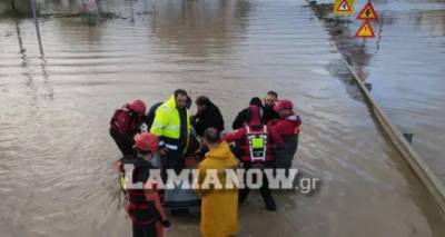 &Kappa;&alpha;&kappa;&omicron;&kappa;&alpha;&iota;&rho;ί&alpha;: &Sigma;ώ&zeta;&omicron;&upsilon;&nu; &kappa;ό&sigma;&mu;&omicron; &mu;&epsilon; &beta;ά&rho;&kappa;&epsilon;&sigmaf; &sigma;&tau;&alpha; &chi;&omega;&rho;&iota;ά &tau;&eta;&sigmaf; &Lambda;&alpha;&mu;ί&alpha;&sigmaf;, &upsilon;&pi;&epsilon;&rho;&chi;&epsilon;ί&lambda;&iota;&sigma;&epsilon; &omicron; &Sigma;&pi;&epsilon;&rho;&chi;&epsilon;&iota;ό&sigmaf;