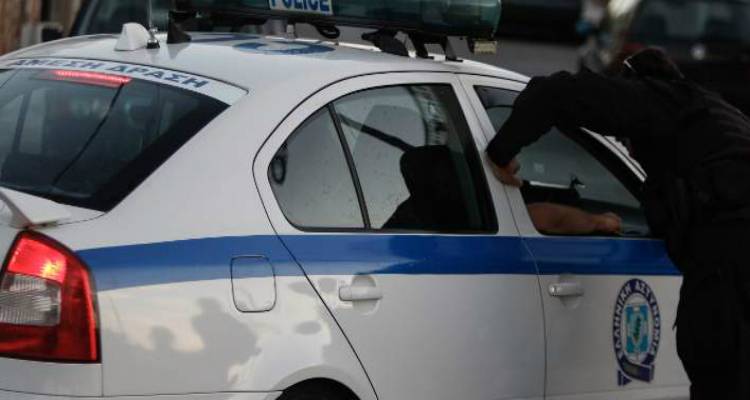 &Chi;ί&omicron;&sigmaf;: &Sigma;&upsilon;&nu;έ&lambda;&alpha;&beta;&alpha;&nu; &alpha;&rho;&chi;&iota;&phi;ύ&lambda;&alpha;&kappa;&alpha; &nu;&alpha; &pi;&alpha;&rho;&alpha;&delta;ί&delta;&epsilon;&iota; &eta;&rho;&omega;ί&nu;&eta;