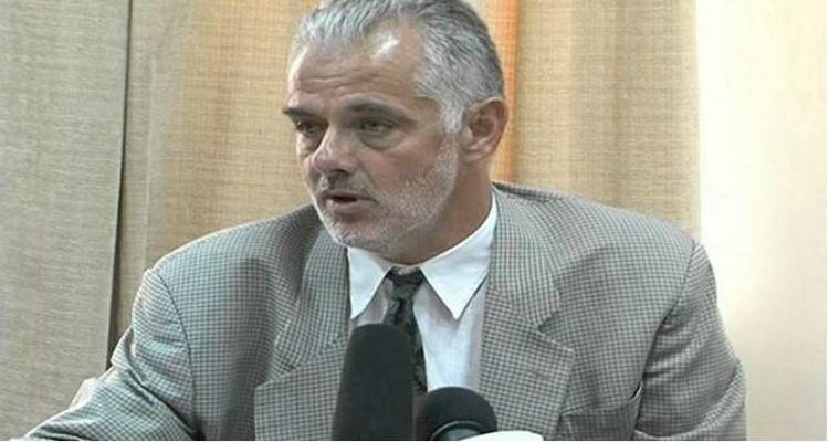 &Sigma;&pi;&iota;&lambda;ά&nu;&eta;&sigmaf;: &laquo;&Kappa;&omicron;&kappa;&omicron;&rho;&omicron;&mu;&alpha;&chi;ί&epsilon;&sigmaf; &Gamma;&iota;&alpha;&kappa;&alpha;&lambda;ή - &Kappa;&alpha;&lambda;&omicron;&gamma;ή&rho;&omicron;&upsilon;, &epsilon;&nu;ώ &eta; &Pi;&epsilon;&rho;&iota;&phi;έ&rho;&epsilon;&iota;&alpha; &pi;&omicron;&rho;&epsilon;ύ&epsilon;&tau;&alpha;&iota; &chi;&omega;&rho;ί&sigmaf; &pi;&rho;ό&gamma;&rho;&alpha;&mu;&mu;&alpha;&raquo;