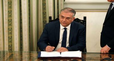 Έ&tau;&sigma;&iota; &theta;&alpha; &kappa;&upsilon;&beta;&epsilon;&rho;&nu;&eta;&theta;&omicron;ύ&nu; &omicron;&iota; &Delta;ή&mu;&omicron;&iota; &kappa;&alpha;&iota; &omicron;&iota; &Pi;&epsilon;&rho;&iota;&phi;έ&rho;&epsilon;&iota;&epsilon;&sigmaf;