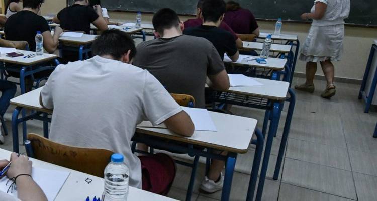 Πανελλαδικές: Πώς θα «δουλεύει» το νέο σύστημα εισαγωγής στα ΑΕΙ