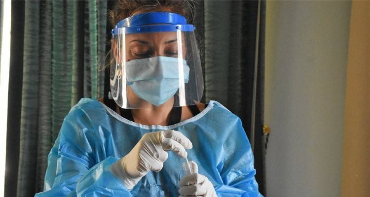 Στα 229 τα κρούσματα κορωνοϊού | 82 οι διασωληνωμένοι