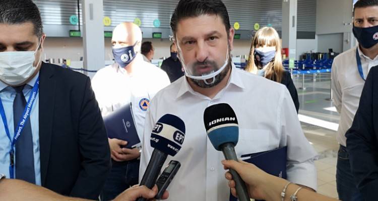 Ανοίγει ο τουρισμός: Ξεκίνησε την αυτοψία στα 18 αεροδρόμια ο Χαρδαλιάς | Οι νέες οδηγίες στις πύλες εισόδου