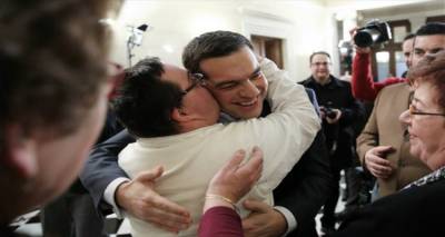 &Epsilon;ί&pi;&alpha;&nu; &tau;&alpha; &Kappa;ά&lambda;&alpha;&nu;&tau;&alpha; &sigma;&tau;&omicron;&nu; &Alpha;&lambda;έ&xi;&eta; &Tau;&sigma;ί&pi;&rho;&alpha;