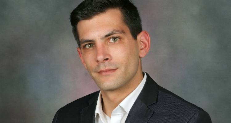 Με ένα «Πλατύ» χαμόγελο: Ο Κων/νος Σινάνης ανακοίνωσε την υποψηφιότητά του για την Τ.Κ. Πλατέος