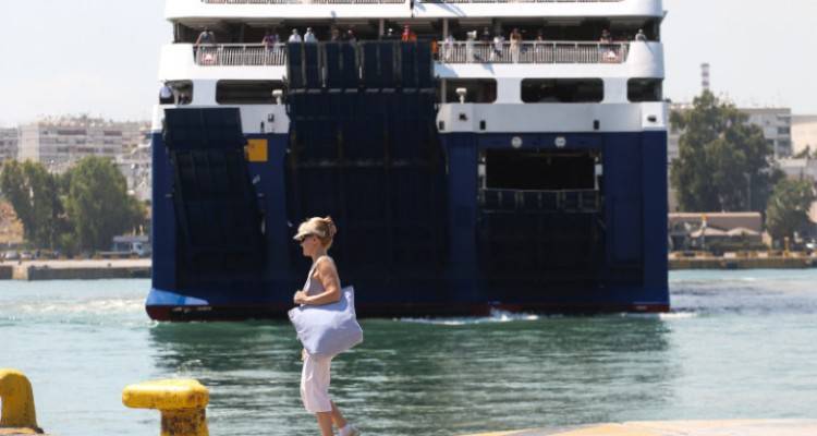 Κορωνοϊός: Γιγαντιαία επιχείρηση της ΕΛ.ΑΣ. για να ελέγξουν την τήρηση καραντίνας | Το σχέδιο και τα πρόστιμα