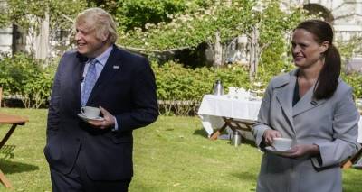 &Beta;&rho;&epsilon;&tau;&alpha;&nu;ί&alpha;: &Pi;&omicron;&nu;&omicron;&kappa;έ&phi;&alpha;&lambda;&omicron; &gamma;&iota;&alpha; &tau;&eta;&nu; &kappa;&upsilon;&beta;έ&rho;&nu;&eta;&sigma;&eta; &pi;&rho;&omicron;&kappa;&alpha;&lambda;&epsilon;ί &eta; &pi;&alpha;&rho;&alpha;ί&tau;&eta;&sigma;&eta; &nu;&omicron;&sigma;&eta;&lambda;&epsilon;ύ&tau;&rho;&iota;&alpha;&sigmaf; &alpha;&pi;ό &tau;&omicron; NHS