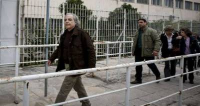 &Sigma;&tau;&iota;&sigmaf; &phi;&upsilon;&lambda;&alpha;&kappa;έ&sigmaf; &Kappa;&omicron;&rho;&upsilon;&delta;&alpha;&lambda;&lambda;&omicron;ύ &omicron; &Delta;&eta;&mu;ή&tau;&rho;&eta;&sigmaf; &Kappa;&omicron;&upsilon;&phi;&omicron;&nu;&tau;ί&nu;&alpha;&sigmaf; | &Epsilon;&pi;έ&sigma;&tau;&rho;&epsilon;&psi;&epsilon; &nu;&omega;&rho;ί&tau;&epsilon;&rho;&alpha; &alpha;&pi;ό &tau;&eta;&nu; ά&delta;&epsilon;&iota;&alpha;