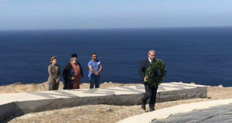 Άγιος Ευστράτιος: Ο Δήμαρχος Θέρμου τίμησε τον Υποσμηναγό Νίκο Σιαλμά (photos)