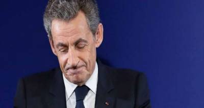 &Epsilon;&kappa;&tau;&alpha;&kappa;&tau;&omicron;: &Upsilon;&pi;ό &kappa;&rho;ά&tau;&eta;&sigma;&eta; &omicron; &pi;&rho;ώ&eta;&nu; &pi;&rho;ό&epsilon;&delta;&rho;&omicron;&sigmaf; &tau;&eta;&sigmaf; &Gamma;&alpha;&lambda;&lambda;ί&alpha;&sigmaf; &Nu;&iota;&kappa;&omicron;&lambda;ά &Sigma;&alpha;&rho;&kappa;&omicron;&zeta;ί