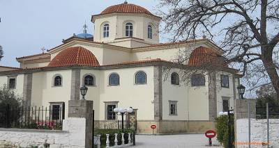 &Kappa;&upsilon;&rho;&iota;&alpha;&kappa;ή &tau;&eta;&sigmaf; &Omicron;&rho;&theta;&omicron;&delta;&omicron;&xi;ί&alpha;&sigmaf; &mu;&epsilon; &lambda;&iota;&tau;ά&nu;&epsilon;&upsilon;&sigma;&eta; &tau;&omega;&nu; &epsilon;&iota;&kappa;ό&nu;&omega;&nu; &sigma;&tau;&omicron;&nu; &Iota;. &Nu; &Alpha;&gamma;ί&alpha;&sigmaf; &Tau;&rho;&iota;ά&delta;&alpha;&sigmaf;