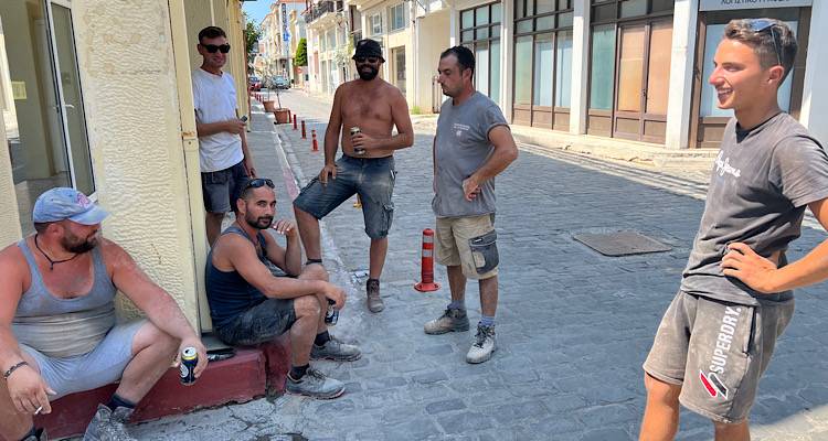 Η συνάντηση στις 15:00