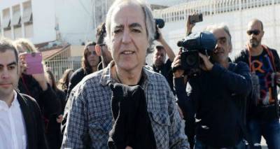 Guardian: &Mu;&epsilon;&tau;έ&phi;&epsilon;&rho;&alpha;&nu; &tau;&omicron;&nu; &Kappa;&omicron;&upsilon;&phi;&omicron;&nu;&tau;ί&nu;&alpha; &sigma;&epsilon; &laquo;&pi;&omicron;&lambda;&upsilon;&tau;&epsilon;&lambda;ή &alpha;&nu;&omicron;&iota;&chi;&tau;ή &phi;&upsilon;&lambda;&alpha;&kappa;ή&raquo;