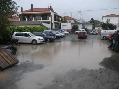 &Epsilon;&iota;&kappa;ό&nu;&epsilon;&sigmaf; &tau;&eta;&sigmaf; &Mu;ύ&rho;&iota;&nu;&alpha;&sigmaf; &alpha;&pi;ό &tau;&eta; &sigma;&eta;&mu;&epsilon;&rho;&iota;&nu;ή &beta;&rho;&omicron;&chi;ή