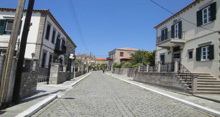 &Xi;&alpha;&phi;&nu;&iota;&kappa;ά &chi;&omega;&rho;ί&sigmaf; &nu;&epsilon;&rho;ό &tau;&omicron; &Alpha;&nu;&delta;&rho;ώ&nu;&iota;