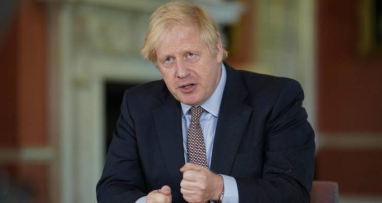 Βρετανία: “Ψέμα προς την Ιστορία η αποκαθήλωση αγαλμάτων”, τονίζει ο Μπόρις Τζόνσον