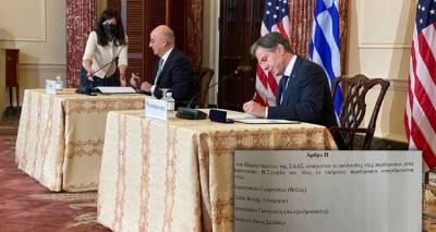 &Tau;&omicron; &mu;ή&nu;&upsilon;&mu;&alpha; &Mu;&pi;&lambda;ί&nu;&kappa;&epsilon;&nu; &sigma;&tau;&omicron;&nu; &Delta;έ&nu;&delta;&iota;&alpha; : &Mu;&epsilon; &tau;&eta;&nu; &alpha;&mu;&upsilon;&nu;&tau;&iota;&kappa;ή &sigma;&upsilon;&mu;&phi;&omega;&nu;ί&alpha;, &theta;&alpha; &alpha;&upsilon;&xi;ή&sigma;&omicron;&upsilon;&mu;&epsilon; &tau;&eta;&nu; &pi;&alpha;&rho;&omicron;&upsilon;&sigma;ί&alpha; &mu;&alpha;&sigmaf; &sigma;&tau;&eta;&nu; &alpha;&nu;&alpha;&tau;&omicron;&lambda;&iota;&kappa;ή &Mu;&epsilon;&sigma;ό&gamma;&epsilon;&iota;&omicron;
